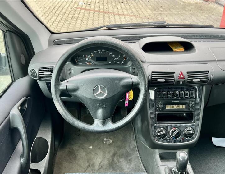 Mercedes-Benz Vaneo 8