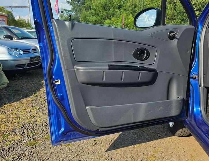 Chevrolet Spark 13