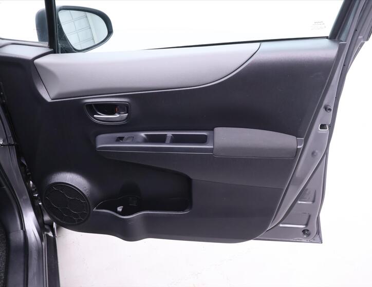 Toyota Yaris 11