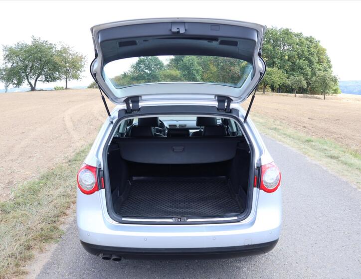 Volkswagen Passat 9