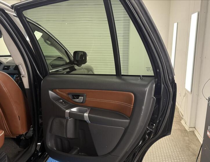 Volvo XC90 26