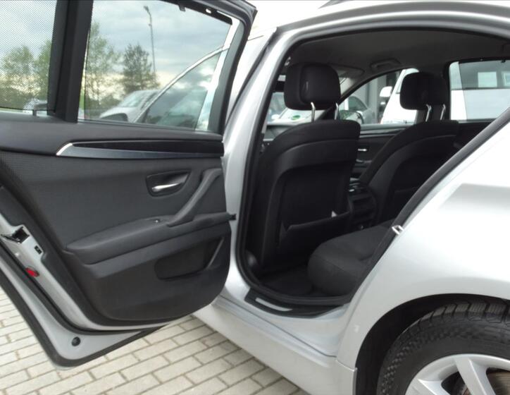 BMW Řada 5 27