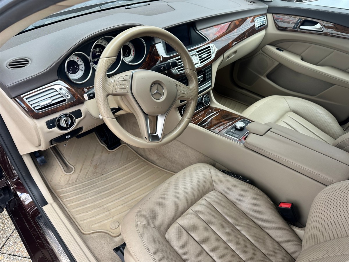 Mercedes-Benz CLS