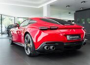 Ferrari Roma 4