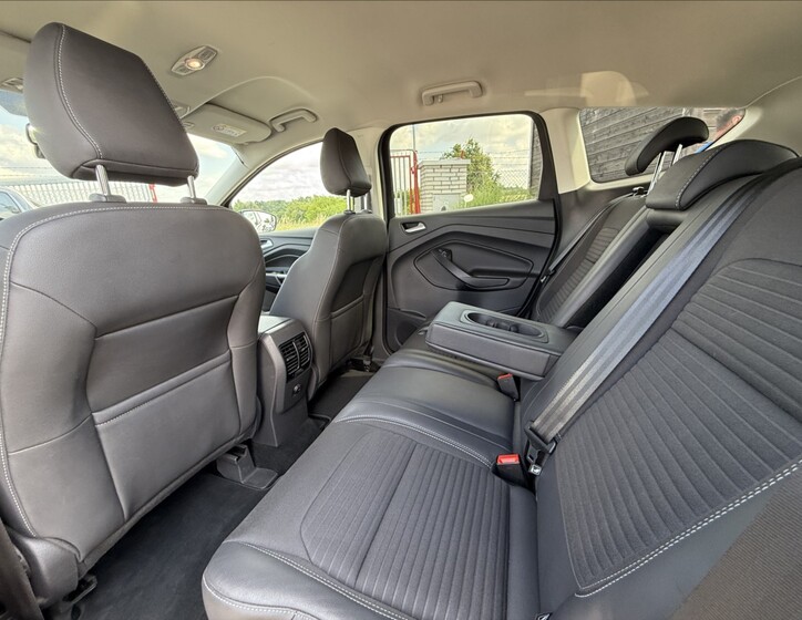 Ford Kuga 21