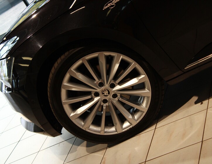Škoda Superb 37