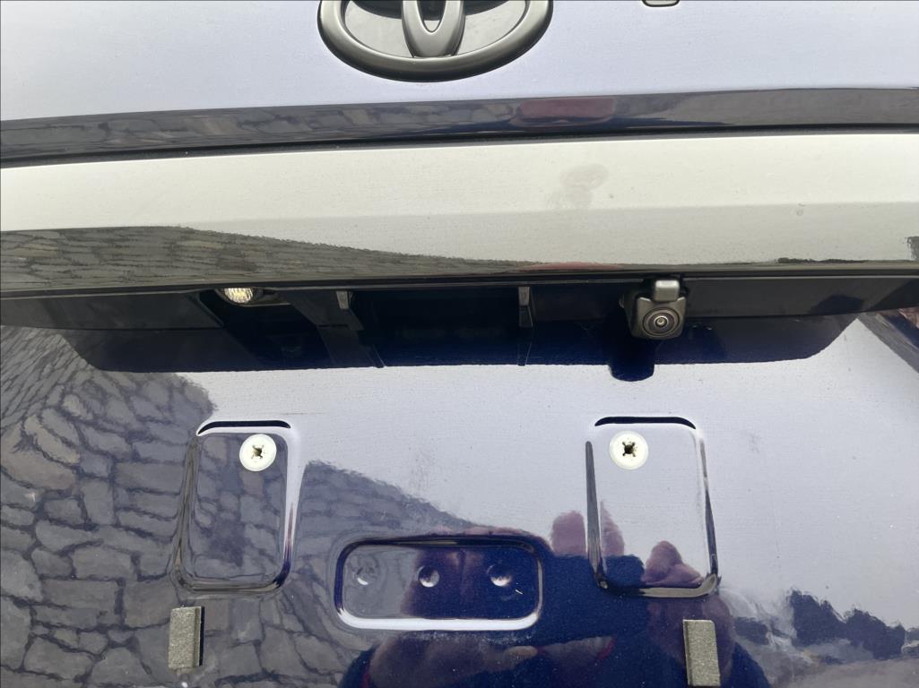 Toyota Sequoia
