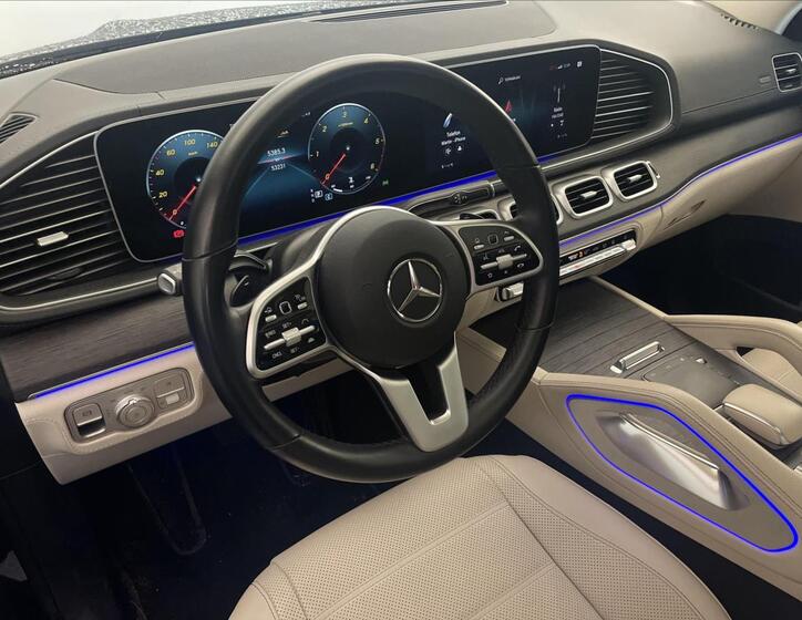 Mercedes-Benz GLE 9