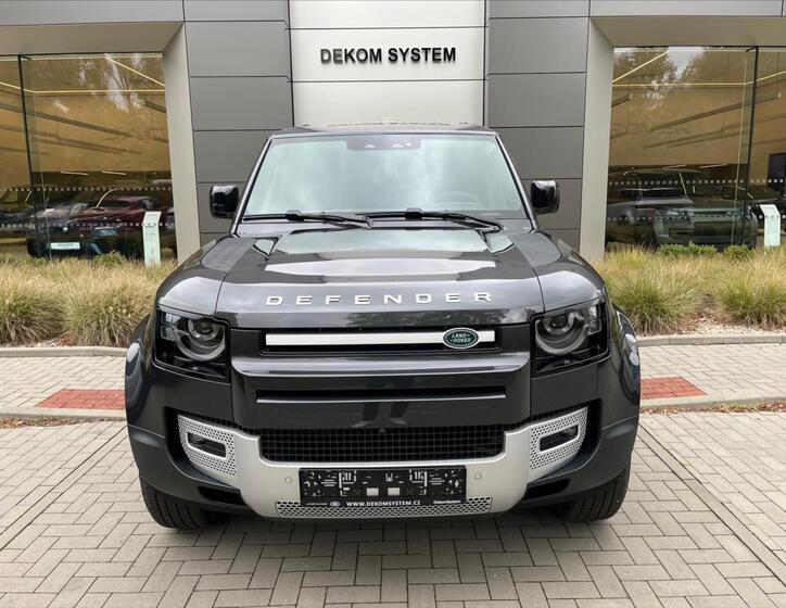 Land Rover Defender 3
