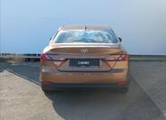 Toyota Camry 4