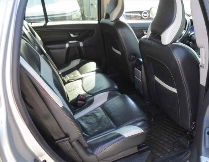 Volvo XC90 23
