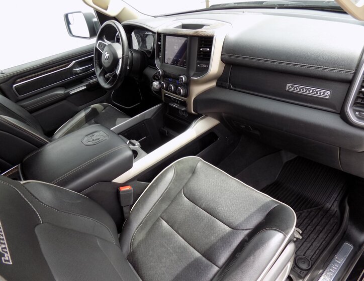 Dodge RAM 1500 17