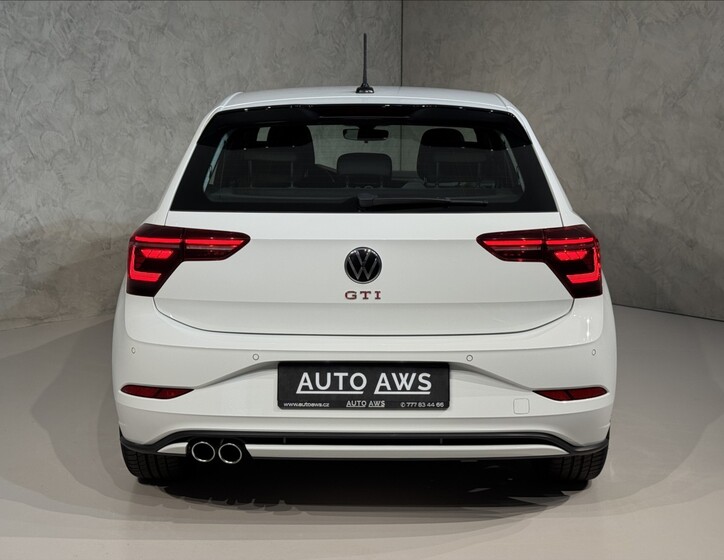 Volkswagen Polo 8
