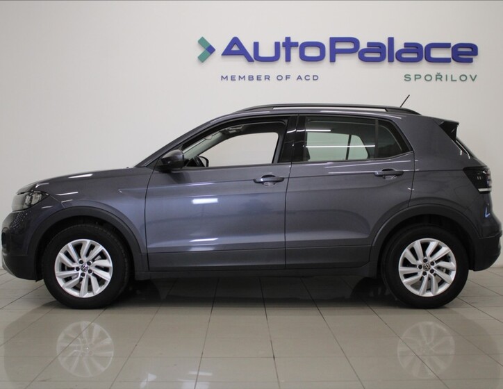 Volkswagen T-Cross 4