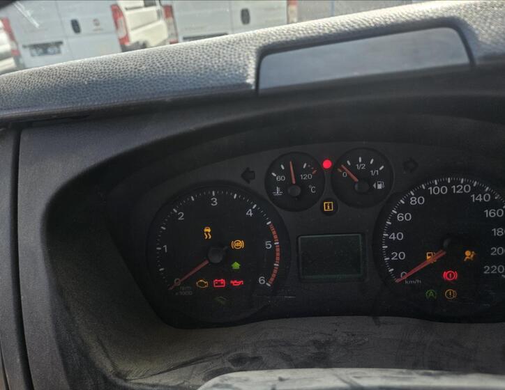 Ford Transit 8