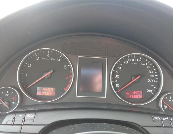 Audi A4 14