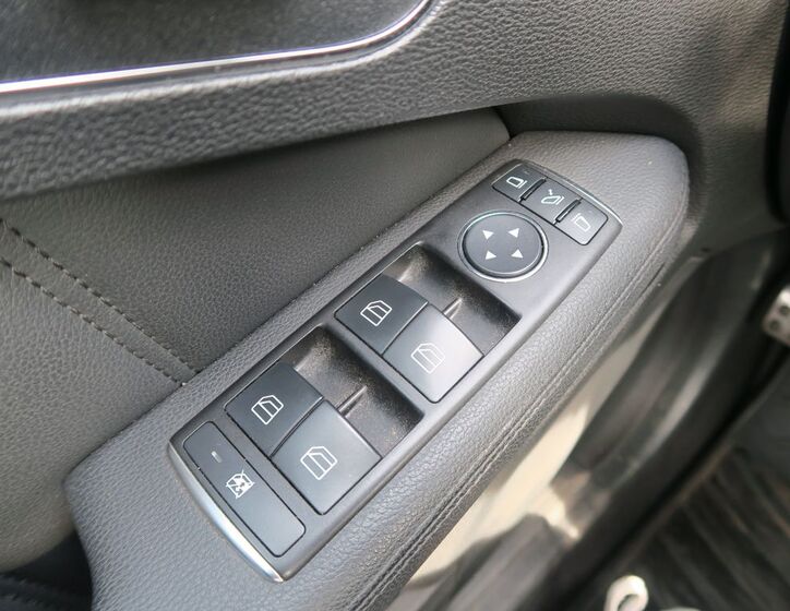 Mercedes-Benz Třídy E 22