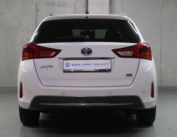 Toyota Auris 6