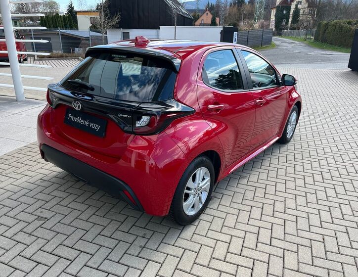 Toyota Yaris 7