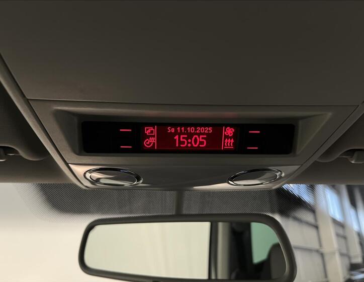 Volkswagen Multivan 16