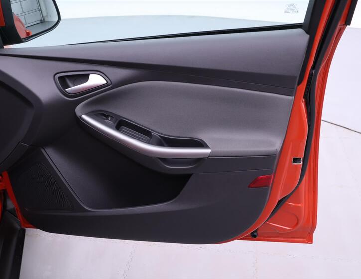 Ford Focus 12