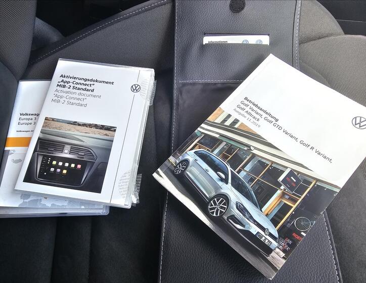 Volkswagen Golf 36
