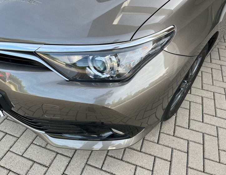 Toyota Auris 10