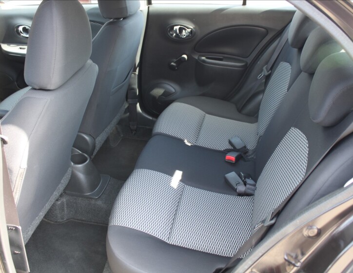 Nissan Micra 24