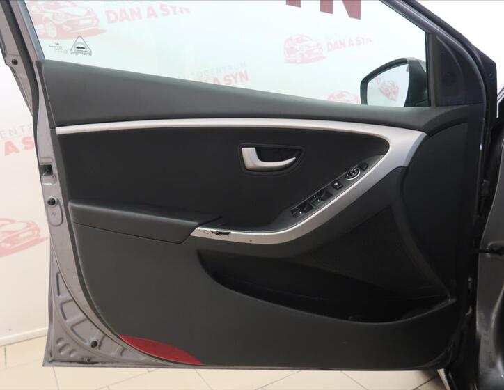 Hyundai i30 9