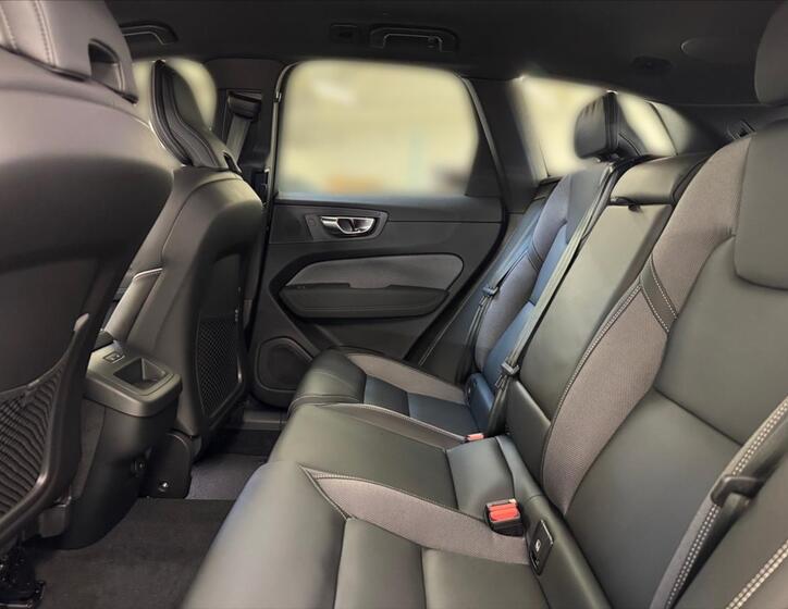 Volvo XC60 11