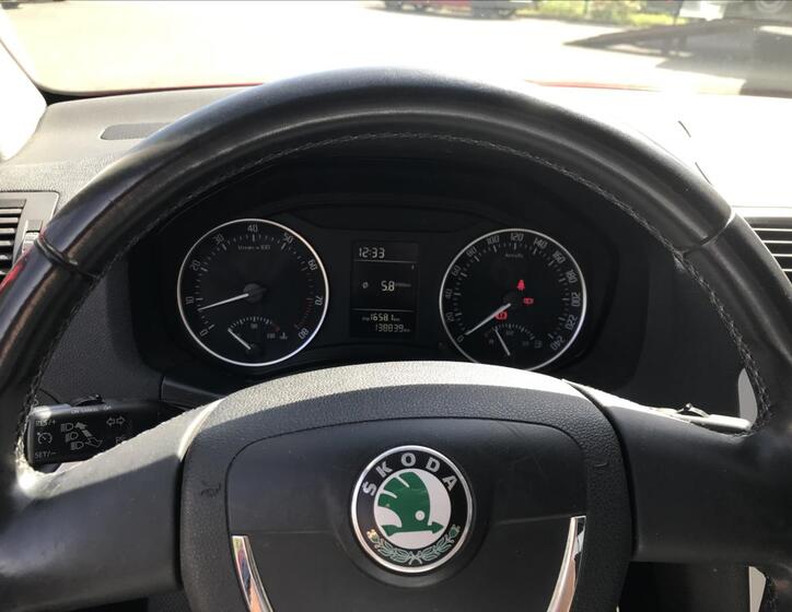 Škoda Octavia 12
