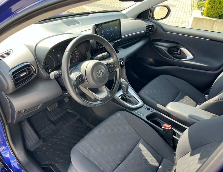 Toyota Yaris 14