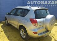 Toyota RAV4 6