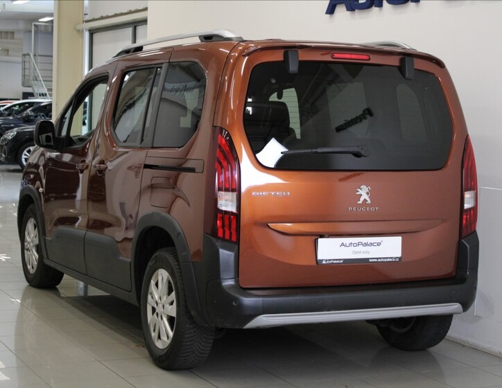 Peugeot Rifter 3