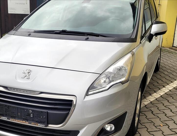 Peugeot 5008 3