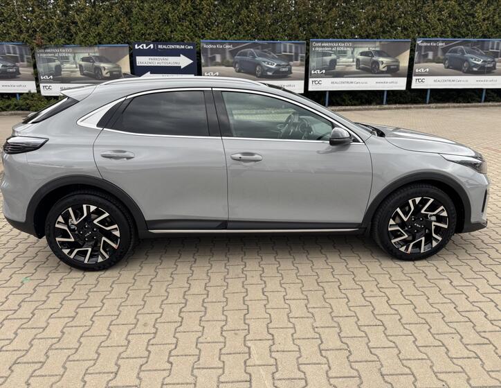 KIA XCeed 8