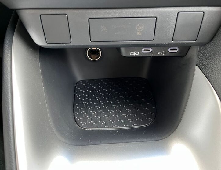 Toyota Yaris 24