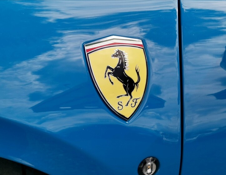 Ferrari F8 15