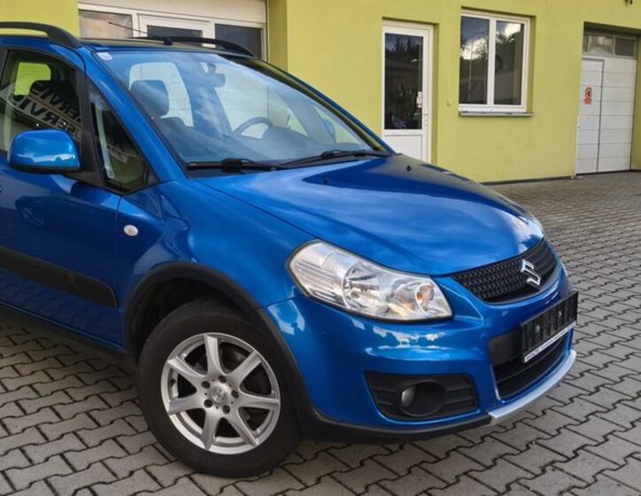 Suzuki SX4 1