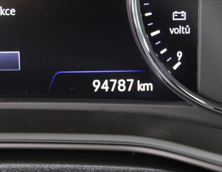 Opel Insignia 9