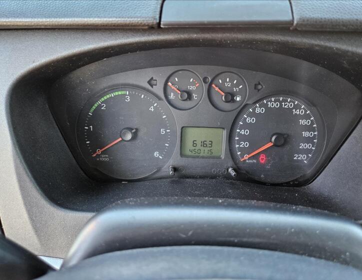 Ford Transit 8