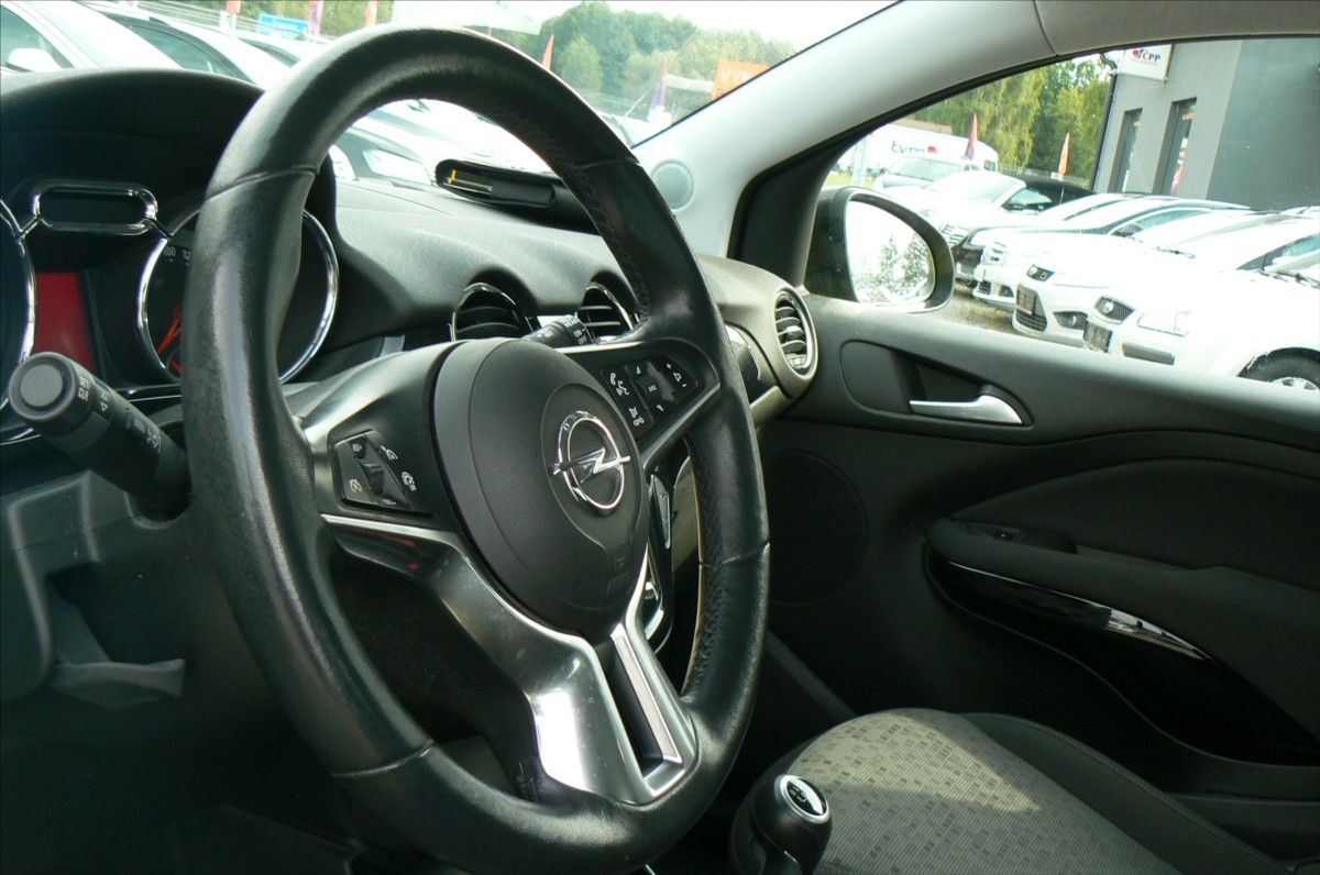 Opel Adam
