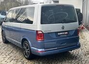 Volkswagen Multivan 5