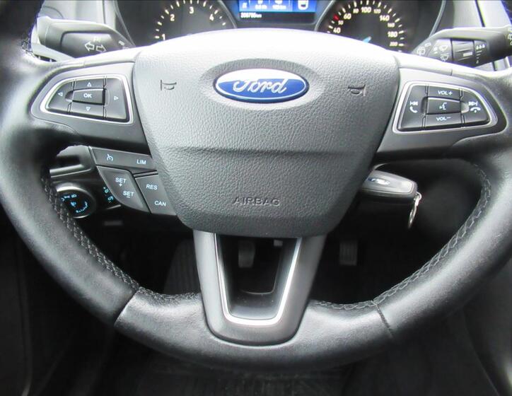 Ford Focus 13