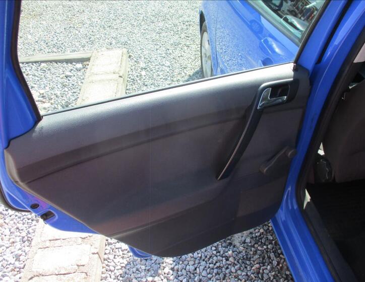 Volkswagen Polo 10