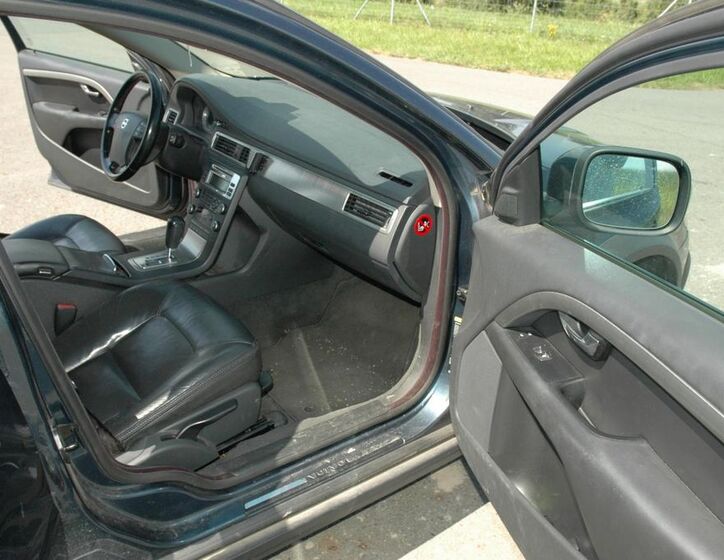 Volvo XC70 16