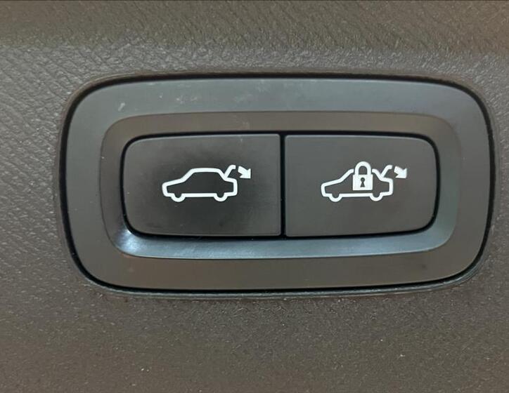 Volvo XC90 15