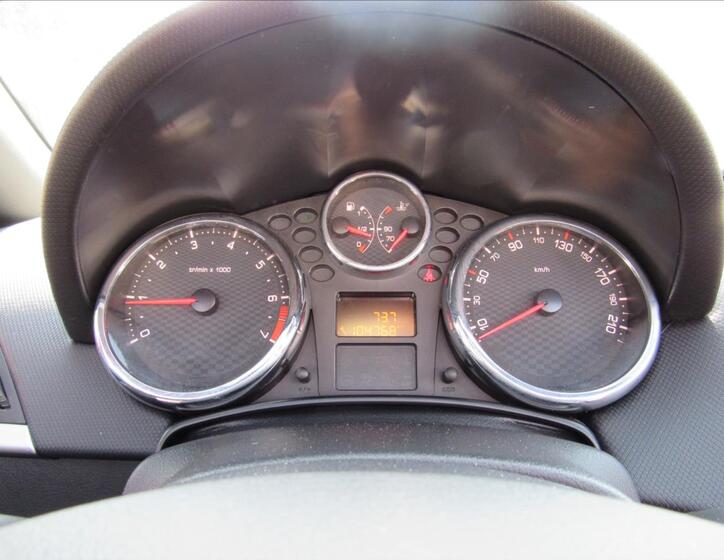 Peugeot 207 25
