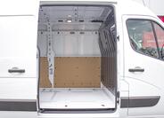 Nissan NV400 6
