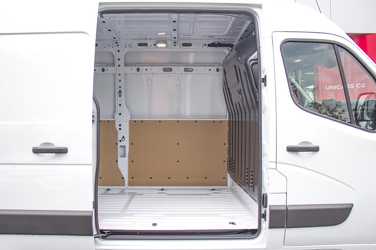 Nissan NV400